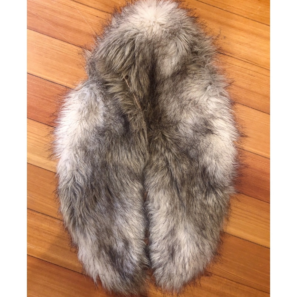 Faux fur stole